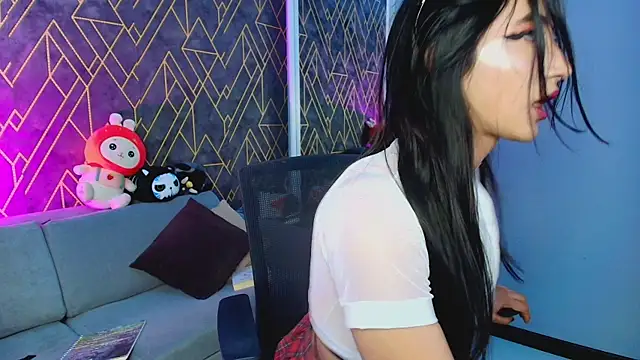 Tahara Romanov online show from September 25, 4:00 pm