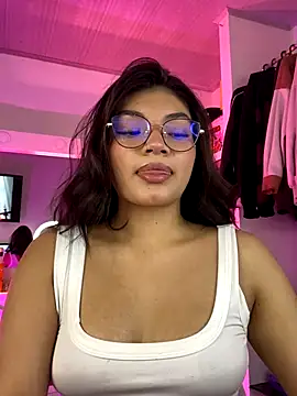 Snapshot of _Camilaaa_ chatting on September 11, 6:30 pm Camilaaa online show from September 11, 6:30 pm