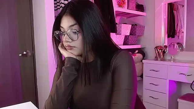 Snapshot of _Camilaaa_ chatting on September 14, 5:50 am Camilaaa online show from September 14, 5:50 am