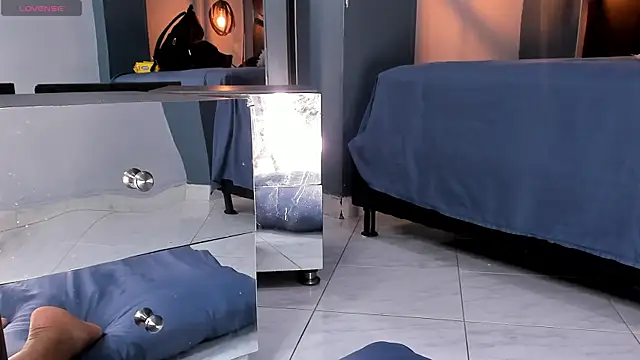 Snapshot of Melissa_23_ chatting on September 21, 12:18 pm Melissa 23  online show from September 21, 12:18 pm