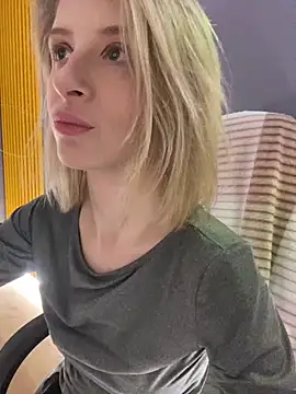 amorearte m online show from March 1, 12:50 am