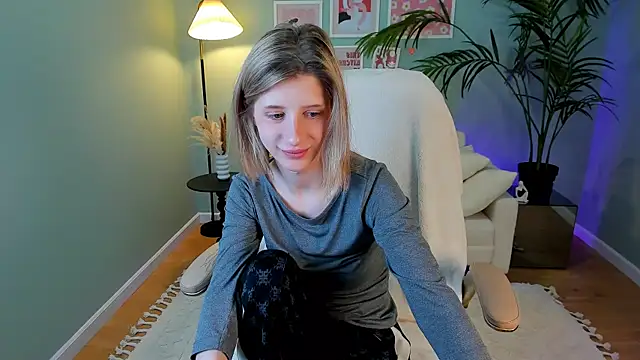 amorearte m online show from March 1, 3:53 am