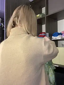 amorearte m online show from March 12, 3:57 am