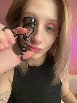 amorearte m online show from December 5, 2:47 pm