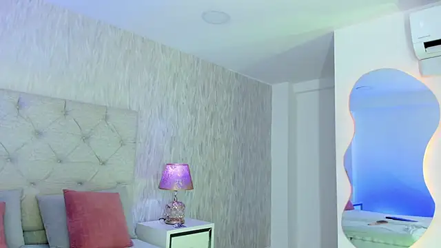 Snapshot of Maria_Angel01_ chatting on March 18, 4:15 am Maria Angel01 online show from March 18, 4:15 am