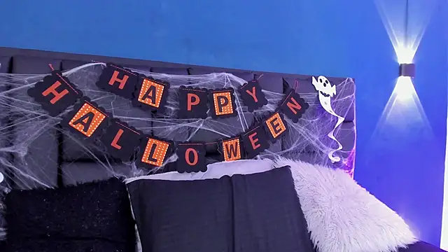 Snapshot of DANESKA_HILLER chatting on October 27, 7:29 pm DANESKA HILLER online show from October 27, 7:29 pm