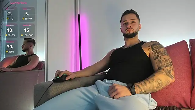 Snapshot of nicholasX1 chatting on March 19, 1:37 pm nicholasX1 online show from March 19, 1:37 pm