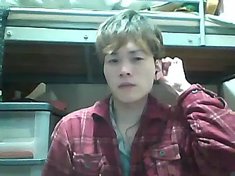 Snapshot of mgnhiroyuki chatting on March 8, 3:24 pm mgnhiroyuki online show from March 8, 3:24 pm