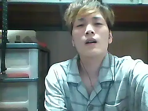 Snapshot of mgnhiroyuki chatting on March 12, 12:26 pm mgnhiroyuki online show from March 12, 12:26 pm