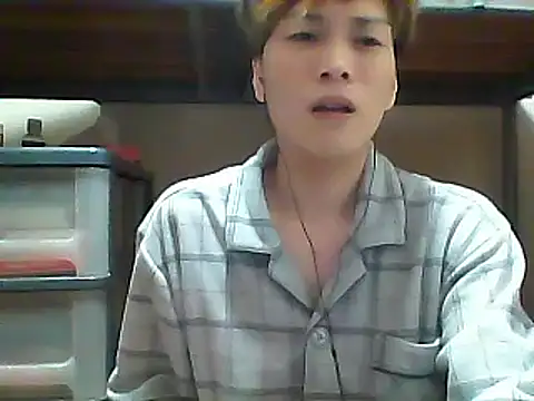 Snapshot of mgnhiroyuki chatting on March 13, 1:50 pm mgnhiroyuki online show from March 13, 1:50 pm