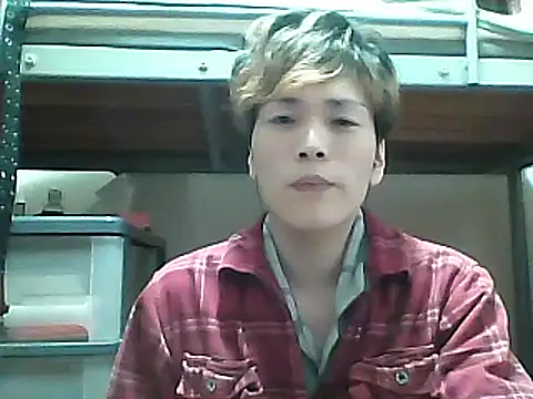 Snapshot of mgnhiroyuki chatting on March 18, 5:10 pm mgnhiroyuki online show from March 18, 5:10 pm