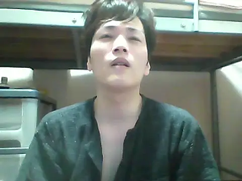 Snapshot of mgnhiroyuki chatting on September 9, 3:39 am mgnhiroyuki online show from September 9, 3:39 am