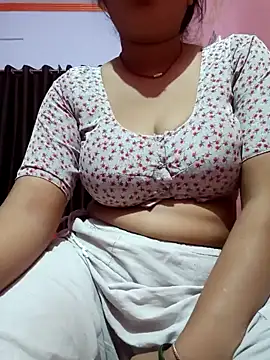 Snapshot of Beautiful_Puja chatting on March 8, 4:28 pm Beautiful Puja online show from March 8, 4:28 pm
