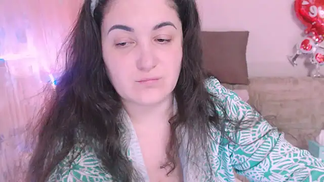 Snapshot of SoftLia chatting on March 2, 3:48 pm SoftLia online show from March 2, 3:48 pm