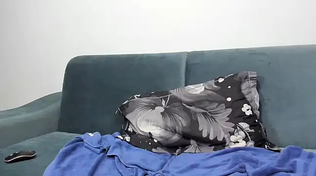 Snapshot of Tiberius_hunk chatting on March 9, 3:49 pm Tiberius hunk online show from March 9, 3:49 pm