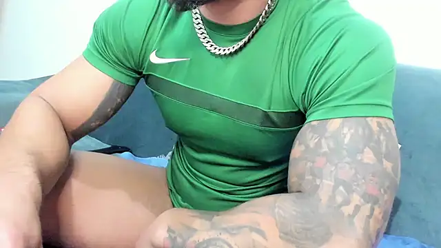 Snapshot of Tiberius_hunk chatting on March 16, 9:49 am Tiberius hunk online show from March 16, 9:49 am