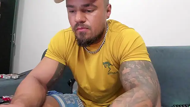 Snapshot of Tiberius_hunk chatting on March 21, 6:38 am Tiberius hunk online show from March 21, 6:38 am