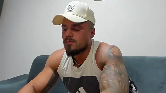 Snapshot of Tiberius_hunk chatting on March 22, 7:09 pm Tiberius hunk online show from March 22, 7:09 pm