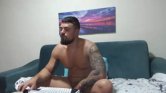 Snapshot of Tiberius_hunk chatting on September 27, 7:13 am Tiberius hunk online show from September 27, 7:13 am