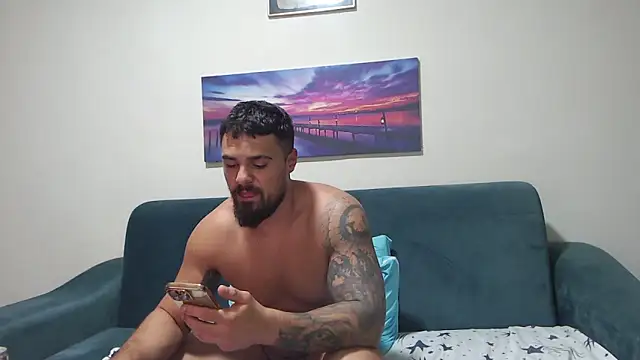 Snapshot of Tiberius_hunk chatting on September 30, 1:49 pm Tiberius hunk online show from September 30, 1:49 pm