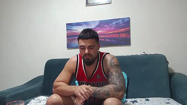 Snapshot of Tiberius_hunk chatting on October 17, 6:16 am Tiberius hunk online show from October 17, 6:16 am