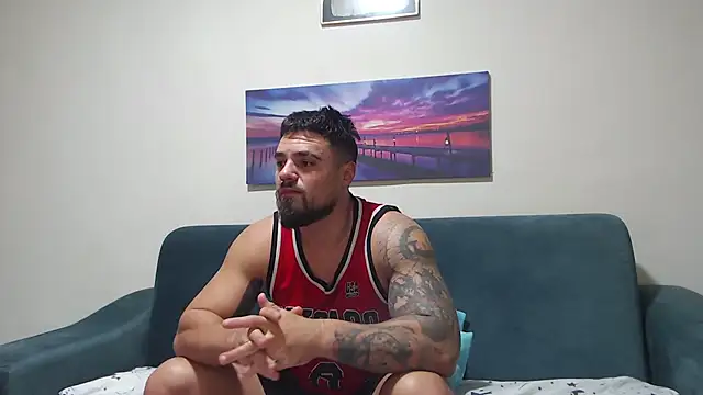 Snapshot of Tiberius_hunk chatting on October 19, 7:53 am Tiberius hunk online show from October 19, 7:53 am