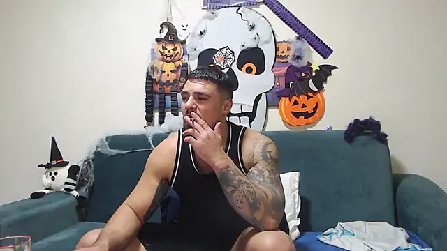 Snapshot of Tiberius_hunk chatting on November 12, 6:30 pm Tiberius hunk online show from November 12, 6:30 pm