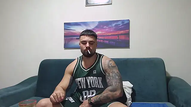 Snapshot of Tiberius_hunk chatting on November 22, 6:07 pm Tiberius hunk online show from November 22, 6:07 pm