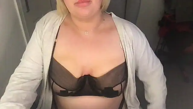 Scottish Bella Blazex online show from March 16, 2:32 am