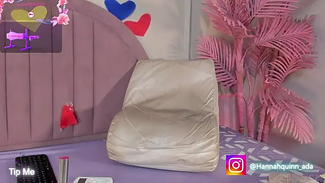 Hanaahquinn online show from June 16, 11:46 am