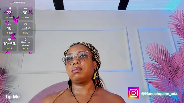 Hanaahquinn online show from July 21, 11:45 am