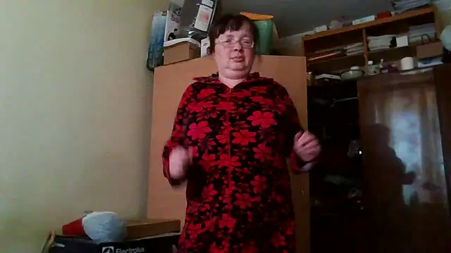 Snapshot of Queen-Elizabeth-25 chatting on March 8, 11:16 am Queen-Elizabeth-25 online show from March 8, 11:16 am