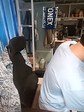 kiwibridy2 online show from September 27, 3:22 am