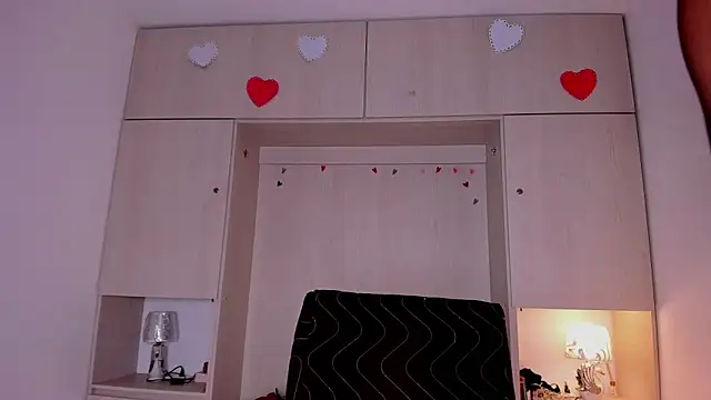 BeverlySteel online show from March 19, 8:13 pm