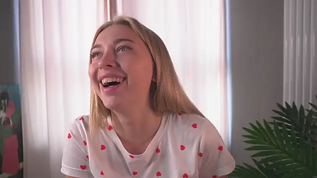 christie luv online show from October 3, 7:05 am