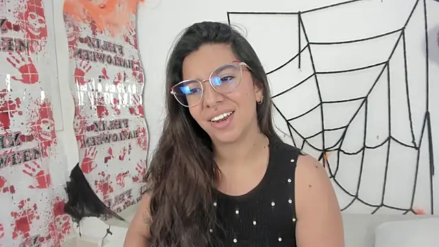 emilyy cooperr online show from October 18, 12:06 pm