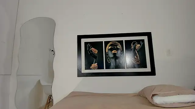 emilyy cooperr online show from January 8, 1:13 pm