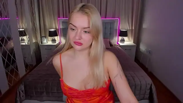 EvaGoddes online show from February 2, 7:18 am