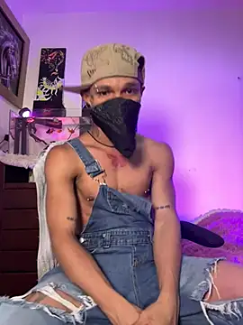 CRAZY-BOY99 online show from May 27, 12:51 am
