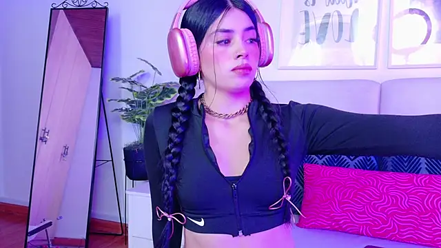 SaritaBratz online show from October 9, 8:51 pm