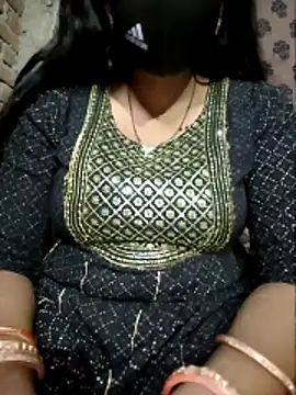 Sexyradha  online show from April 18, 5:17 pm