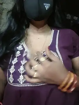 Sexyradha  online show from May 12, 3:42 pm