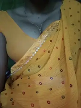 Sexyradha  online show from May 16, 5:45 pm