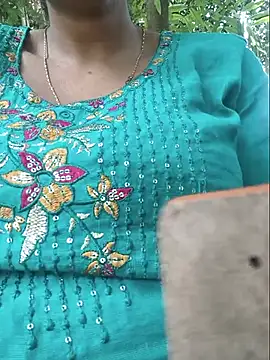 Sexyradha  online show from May 23, 4:29 am