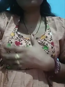 Sexyradha  online show from July 20, 4:42 pm