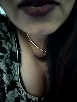 Snapshot of Neha-Bhabhi-Rasily chatting on March 7, 6:21 am Neha-Bhabhi-Rasily online show from March 7, 6:21 am