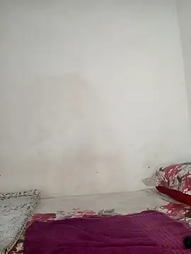 Snapshot of Missvixen81 chatting on November 21, 5:17 am Missvixen81 online show from November 21, 5:17 am