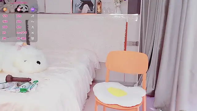 guoguo7777777 online show from March 25, 3:12 am