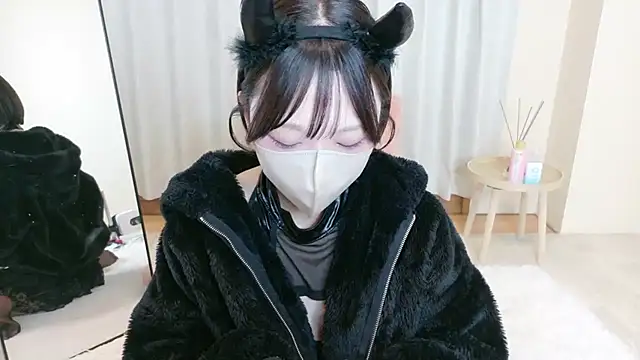 mami-pokoch online show from December 5, 12:25 pm