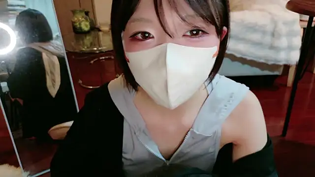 mami-pokoch online show from February 6, 2:20 pm